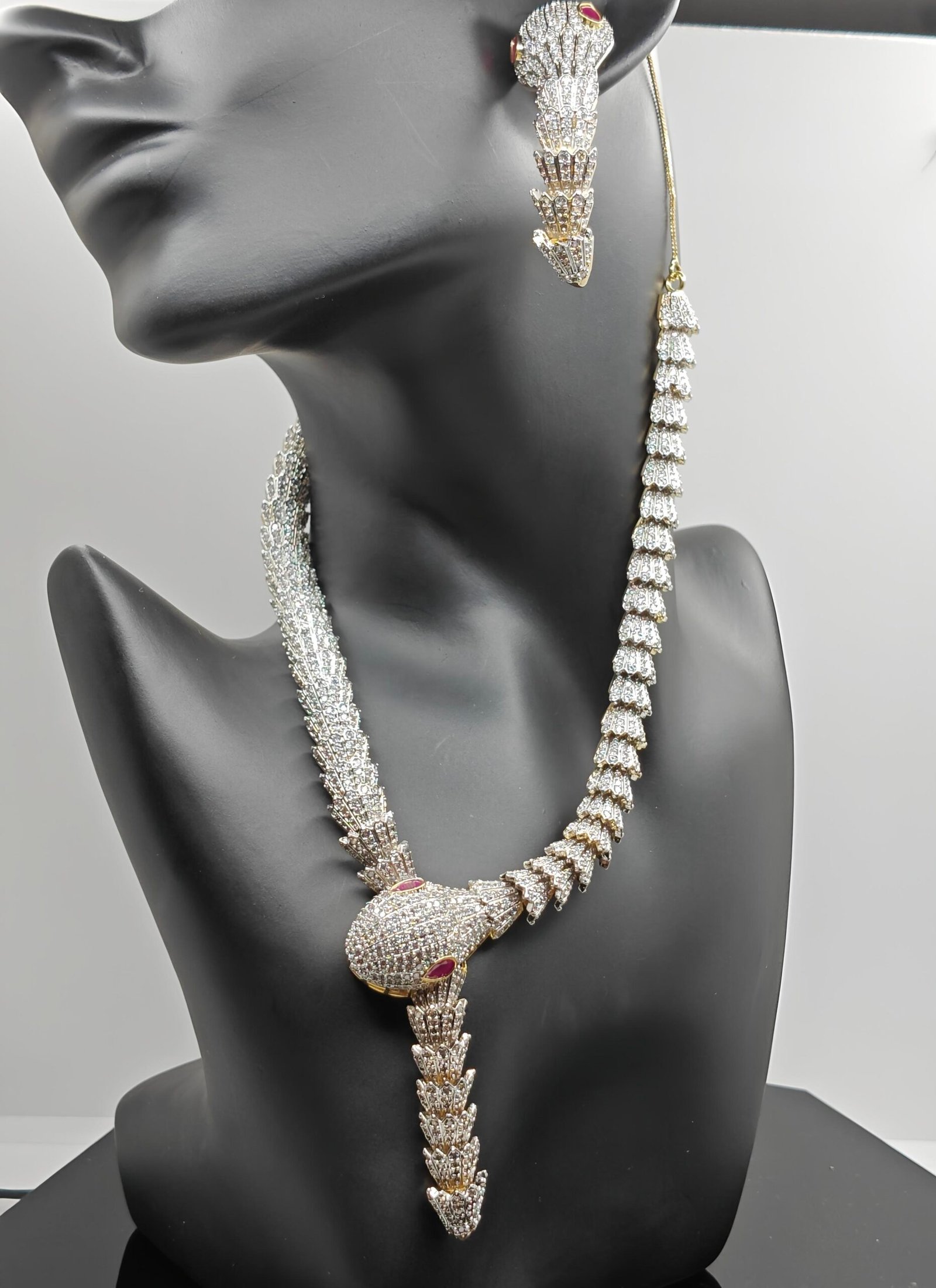 BYKOUE Regal Serpent AD Necklace Set - Image 3