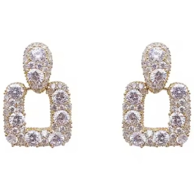 Luxury Crystal Square Drop Earrings – Gold Plated - Image 3