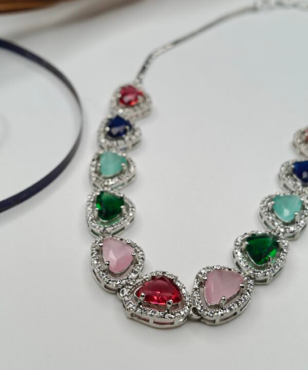 Multicolor Heart Stone Necklace Set