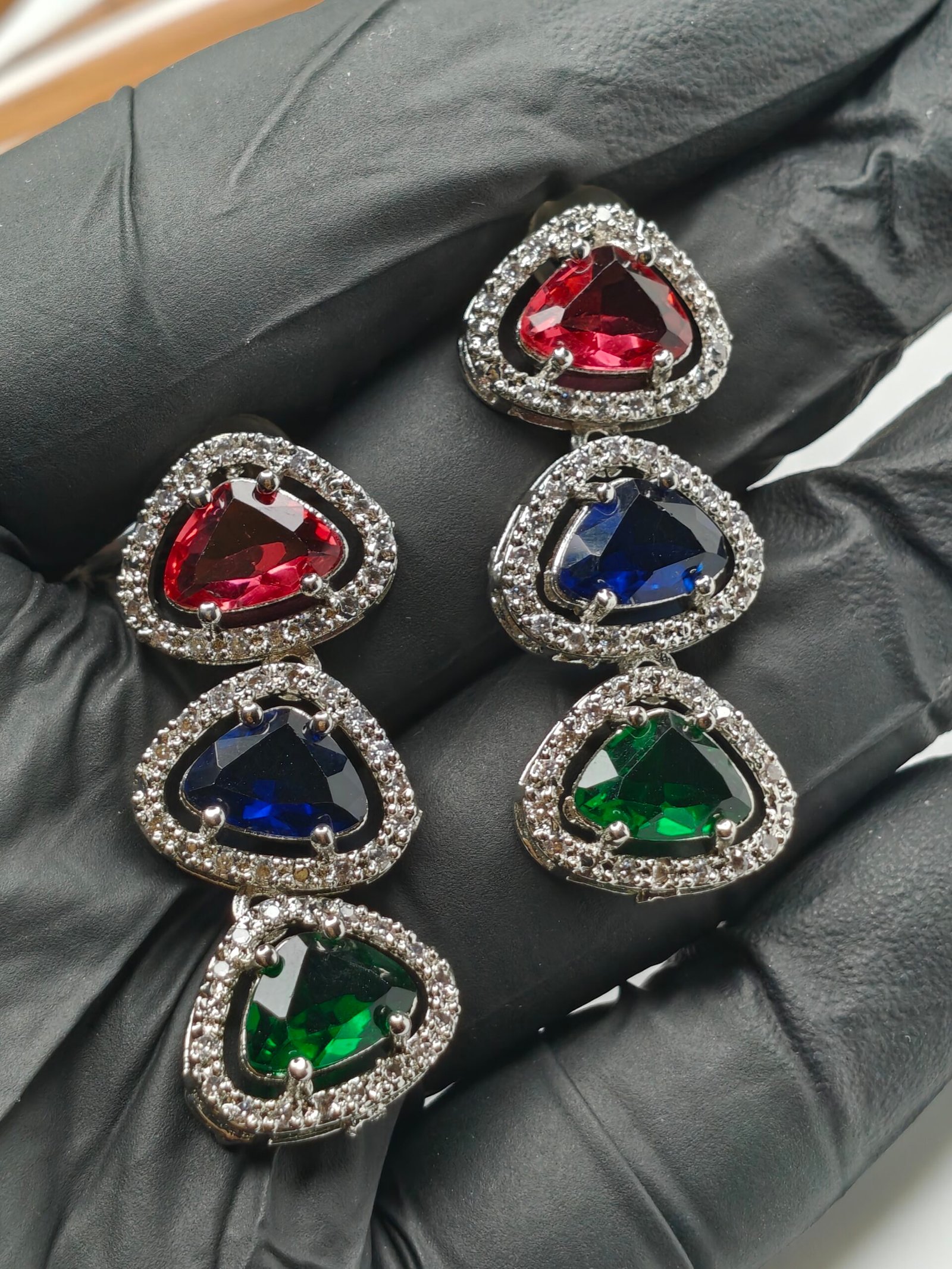 Multicolor Heart Stone Necklace Set - Image 3