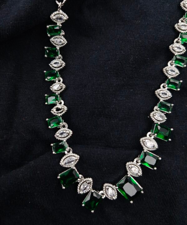 Emerald-Inspired Statement Necklace