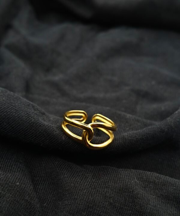 Minimalist Gold Knot Ring