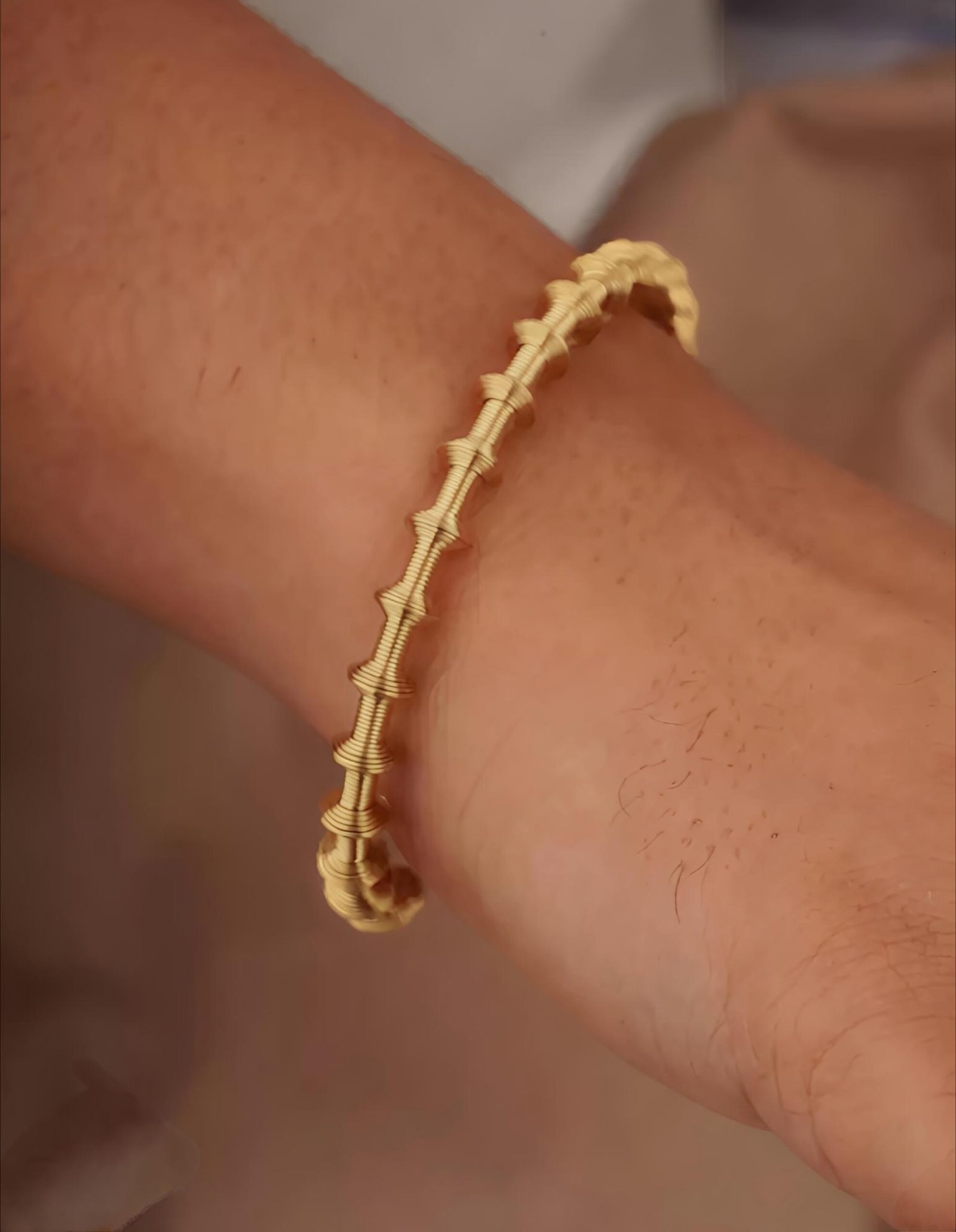 Sculpted Gold Textured Bangle - Image 7
