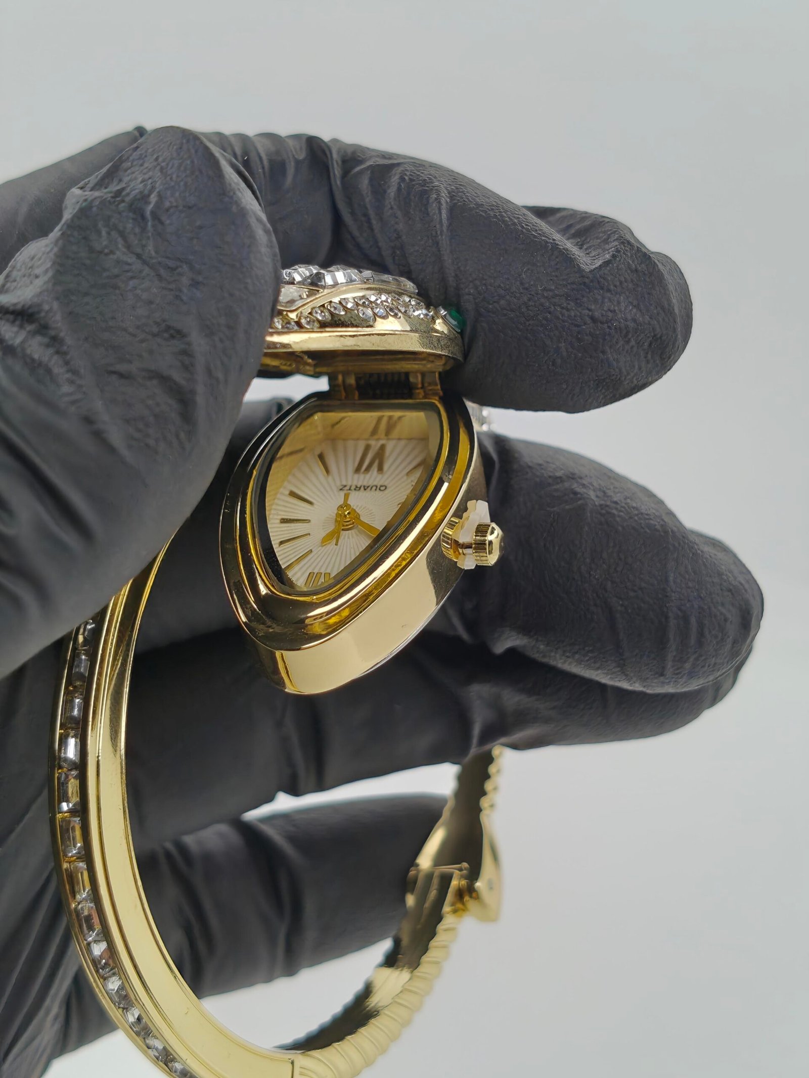 Gold-Tone Diamond Snake Style Bangle Watch, Luxury Metal Bezel Watch - Image 3